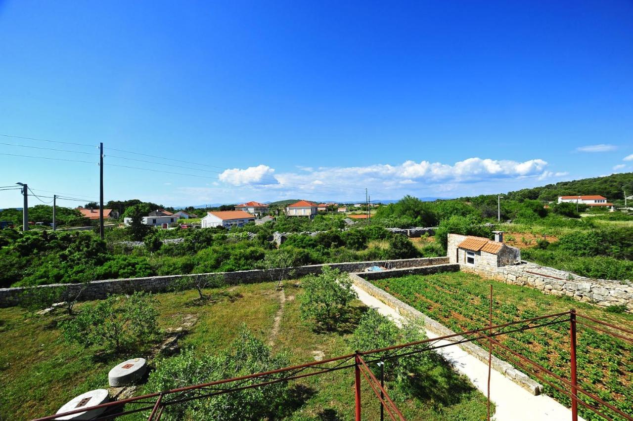 Apartments With A Parking Space Gornje Selo, Solta - 15545 Grohote Εξωτερικό φωτογραφία