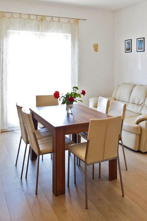 Apartments With A Parking Space Gornje Selo, Solta - 15545 Grohote Εξωτερικό φωτογραφία